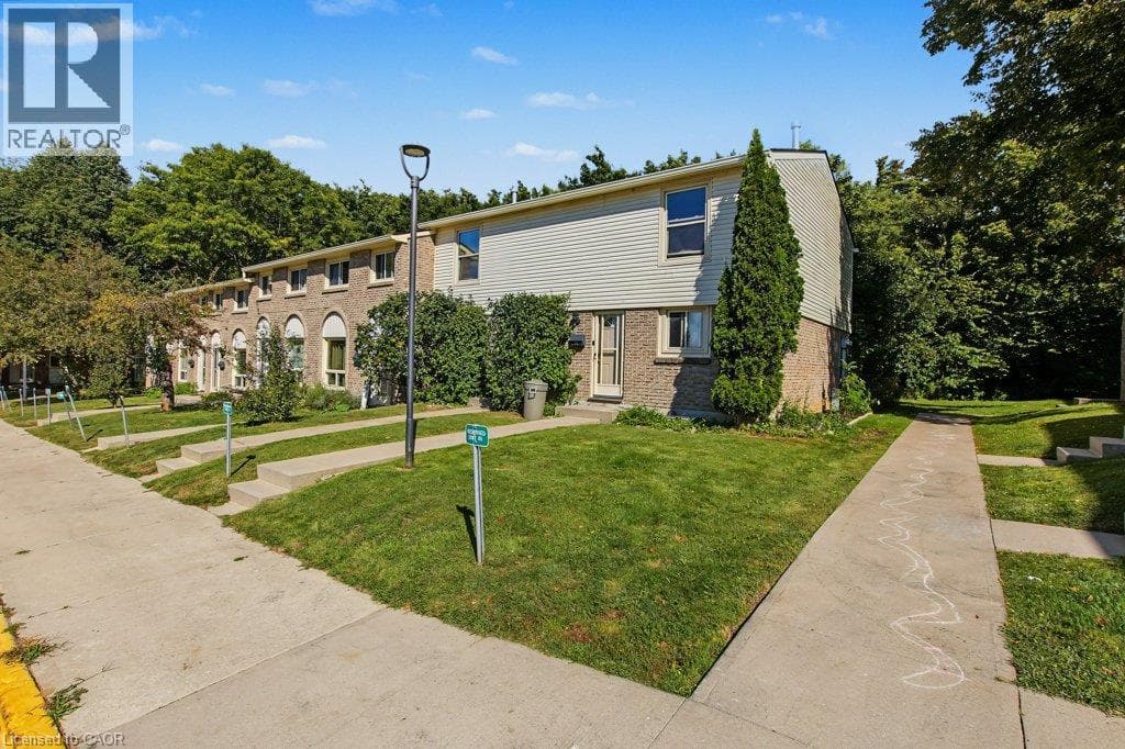 Townhouse for sale at 165 GREEN VALLEY Drive Unit# 73, Pioneer Park, Kitchener, Ontario, photo 3