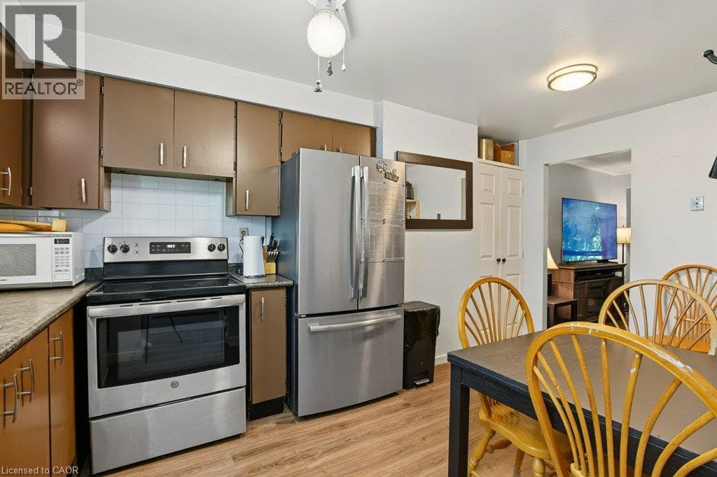 Townhouse for sale at 165 GREEN VALLEY Drive Unit# 73, Pioneer Park, Kitchener, Ontario, photo 8