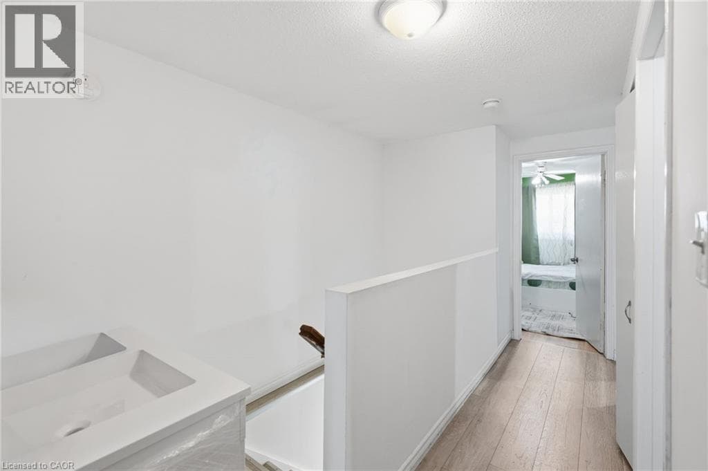 Semi-detached for sale at 126 DINISON Crescent, Laurentian Hills, Kitchener, Ontario, photo 16