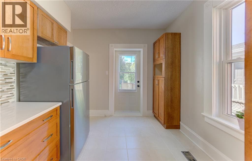 Detached for sale at 180 HEWAT Street, Central Park, Cambridge, Ontario, photo 16