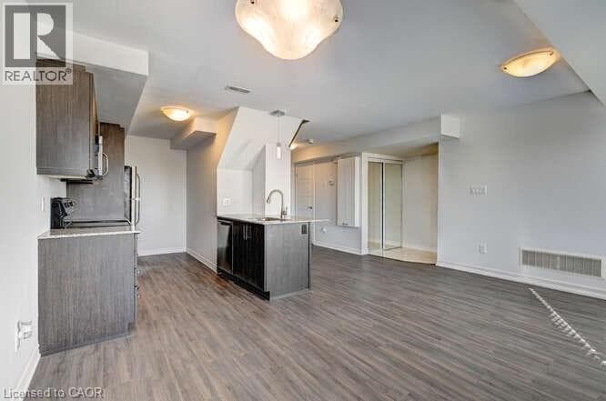 Townhouse for sale at 140 DAYLILY Lane, Rosenberg (Trussler), Kitchener, Ontario, photo 6