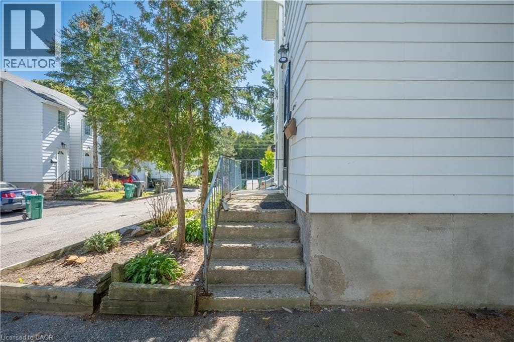 Apartment for sale at 639 ALBERT Street Unit# 7, Lakeshore South, Waterloo, Ontario, photo 3