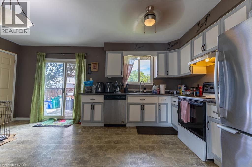 Detached for sale at 120 UNION Street S, Central Park, Cambridge, Ontario, photo 8