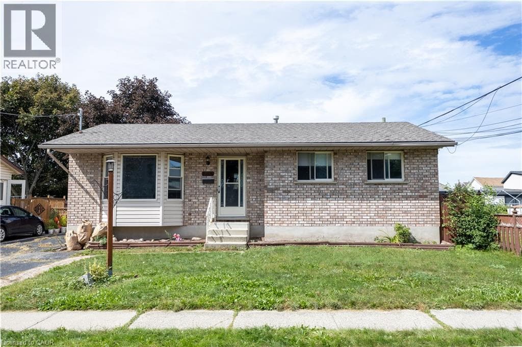 Detached for sale at 120 UNION Street S, Central Park, Cambridge, Ontario, photo 5
