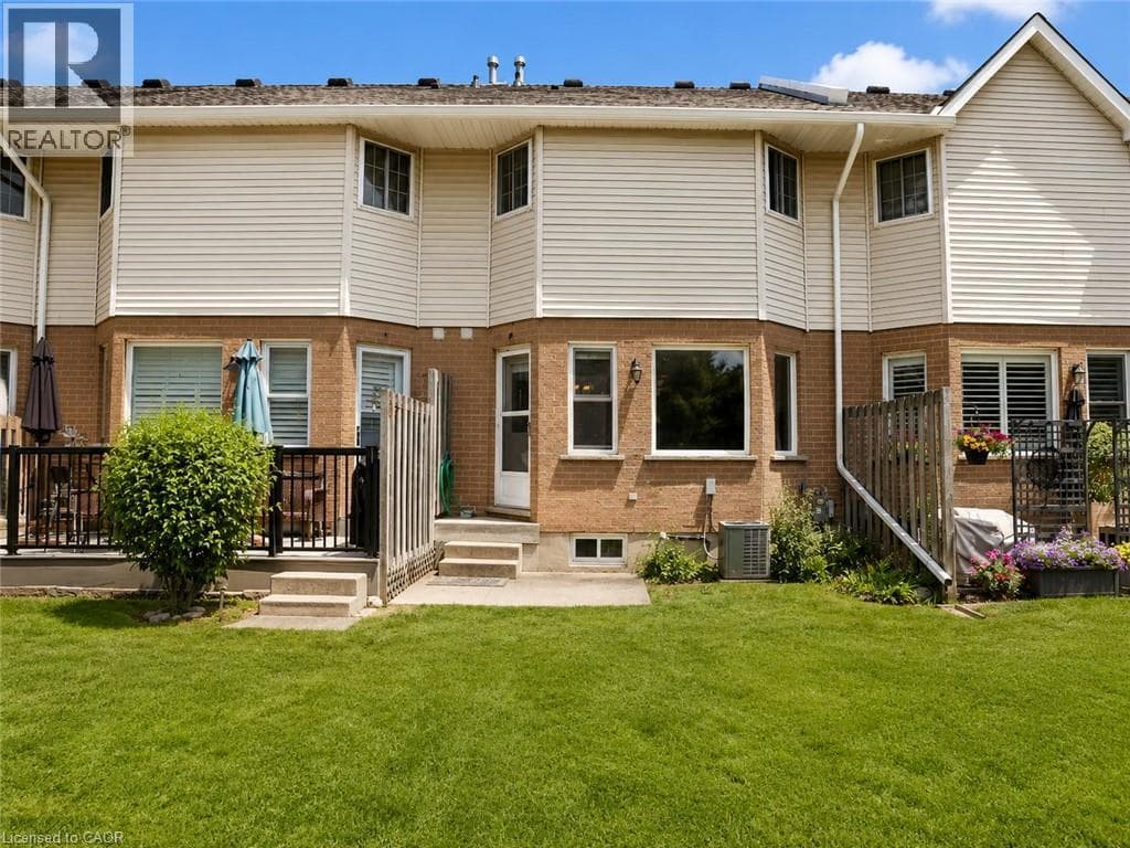 Townhouse for sale at 10 HOLBORN Court Unit# 38, Stanley Park, Kitchener, Ontario