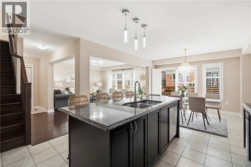 Detached for sale at 19 GLENVISTA Drive, Rosenberg (Trussler), Kitchener, Ontario, photo 8