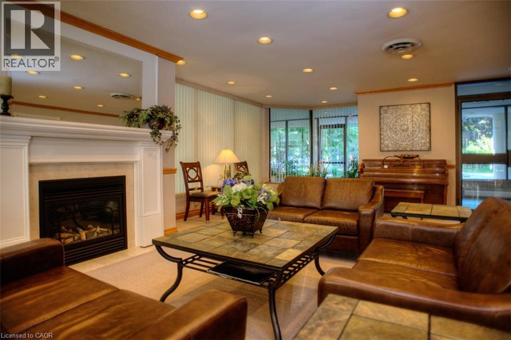 Apartment for sale at 4 WILLOW Street Unit# 1104, Mary Allen, Waterloo, Ontario, photo 5