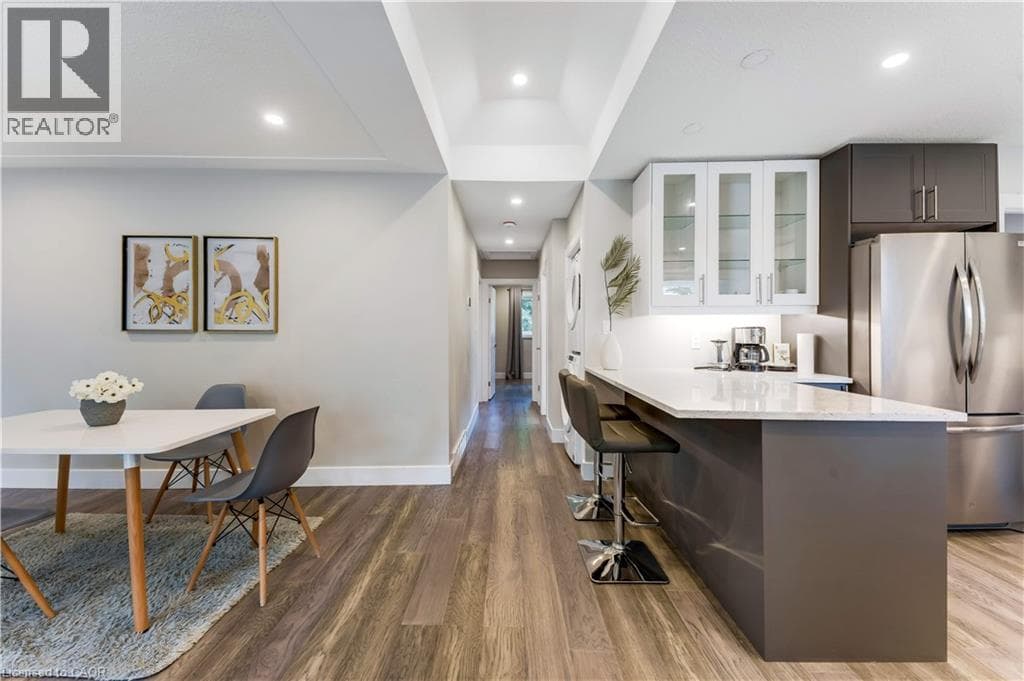 Detached for sale at 106 KENNETH Avenue, Stanley Park, Kitchener, Ontario, photo 4
