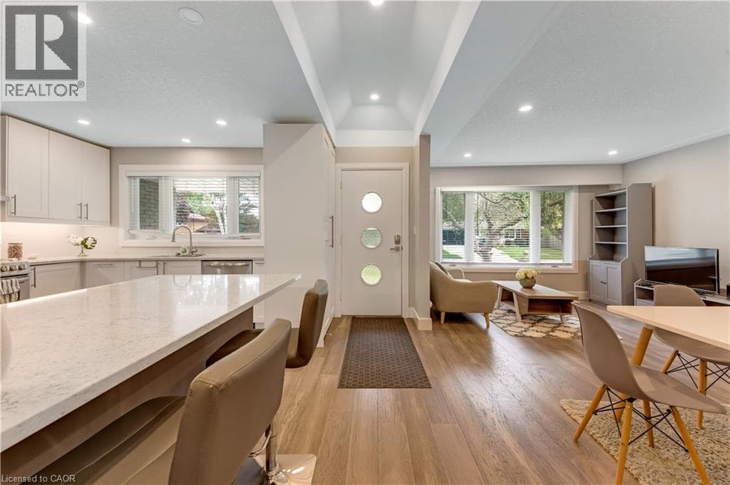 Detached for sale at 106 KENNETH Avenue, Stanley Park, Kitchener, Ontario, photo 5