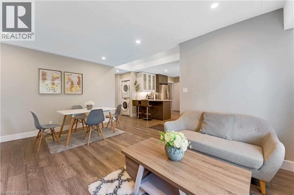 Detached for sale at 106 KENNETH Avenue, Stanley Park, Kitchener, Ontario, photo 7