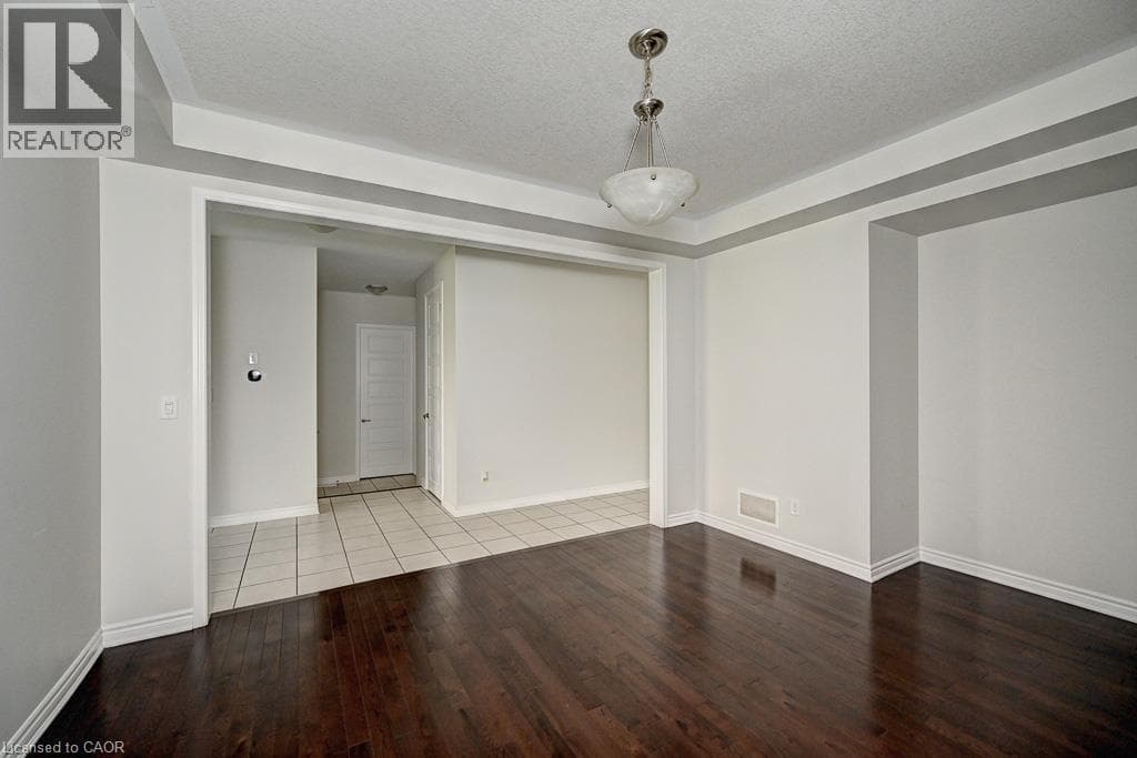 Detached for sale at 236 RIDGE Road, Briardean, Cambridge, Ontario, photo 8