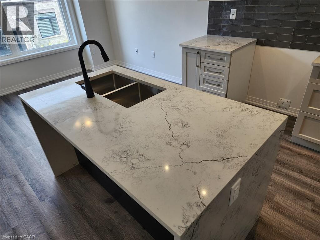 Townhouse for sale at 155 EQUESTRIAN Way Unit# 152, Briardean, Cambridge, Ontario, photo 7