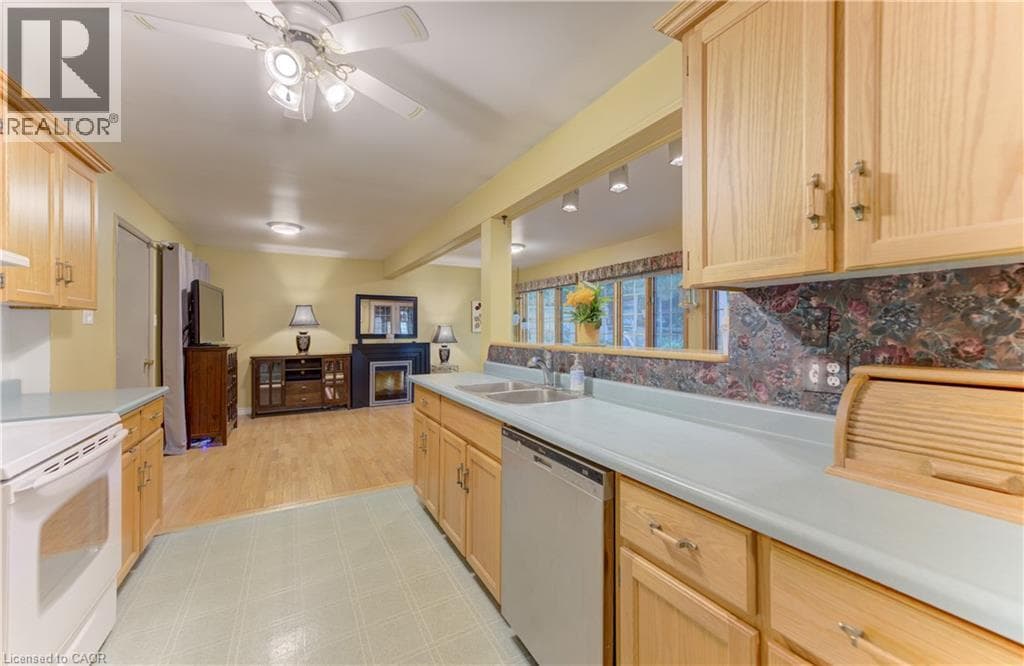 Detached for sale at 95 UPLANDS Drive, Forest Hill, Kitchener, Ontario, photo 7