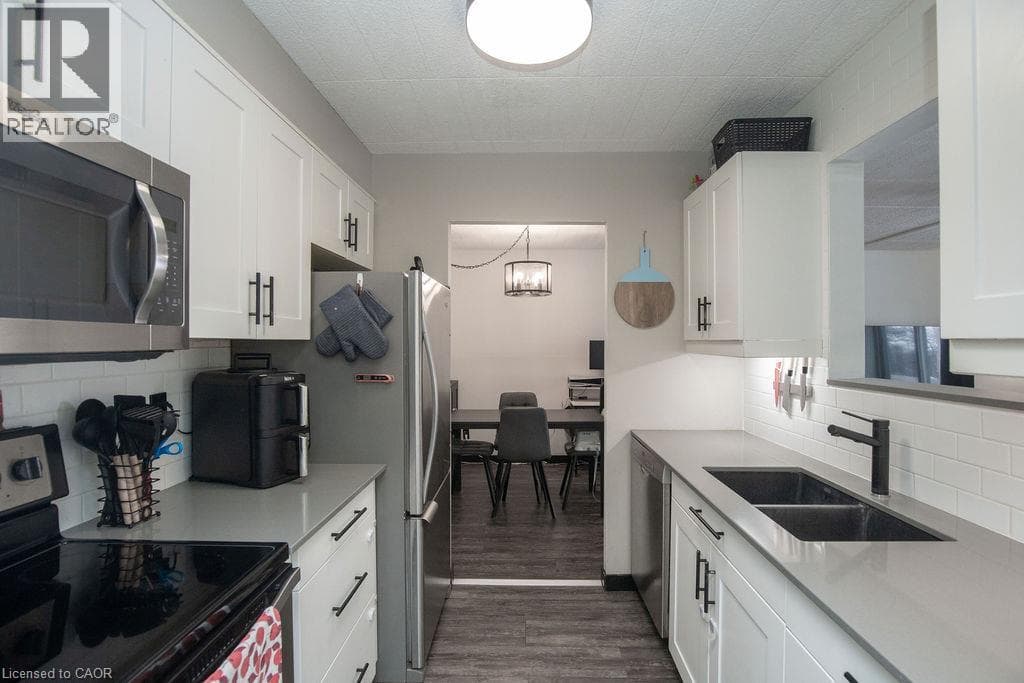 Apartment for sale at 71 VANIER Drive Unit# 110, Vanier, Kitchener, Ontario, photo 5