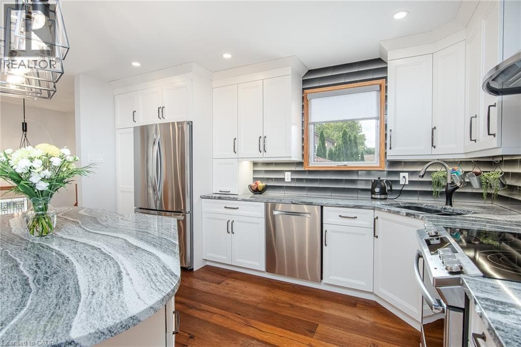 Detached for sale at 154 AMBLESIDE Court, Foxhunt, Waterloo, Ontario, photo 13