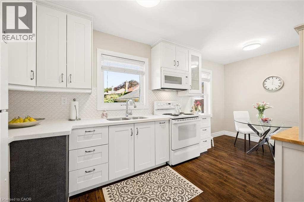 Detached for sale at 56 SUFFOLK Avenue, Rosemount, Kitchener, Ontario, photo 10