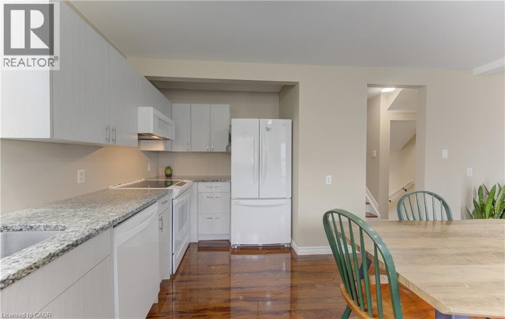 Detached for sale at 104 MAUSSER Avenue, Southdale, Kitchener, Ontario, photo 8