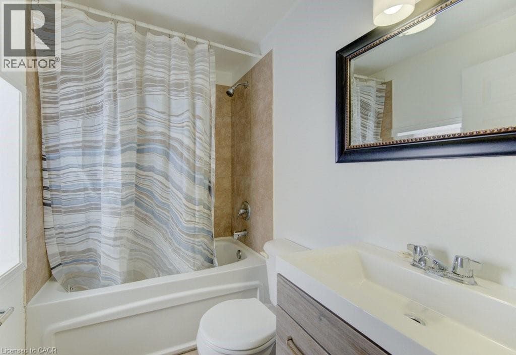 Multi-family for sale at 190 LANCASTER Street E, Central Frederick, Kitchener, Ontario, photo 3