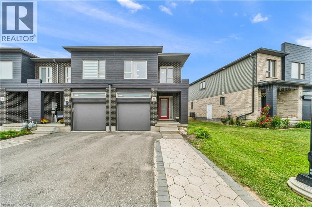 Townhouse for sale at 13 PONY Way, Huron Park, Kitchener, Ontario, photo 3