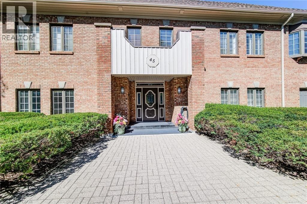 Apartment for sale at 45 BLUE SPRINGS Drive Unit# 32, Lincoln Heights, Waterloo, Ontario, photo 2