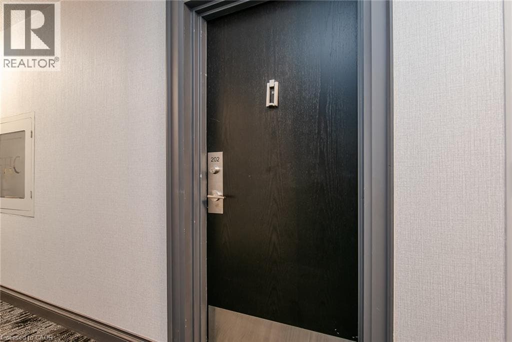 Apartment for sale at 81 CHURCH Street Unit# 202, Cedar Hill, Kitchener, Ontario, photo 5