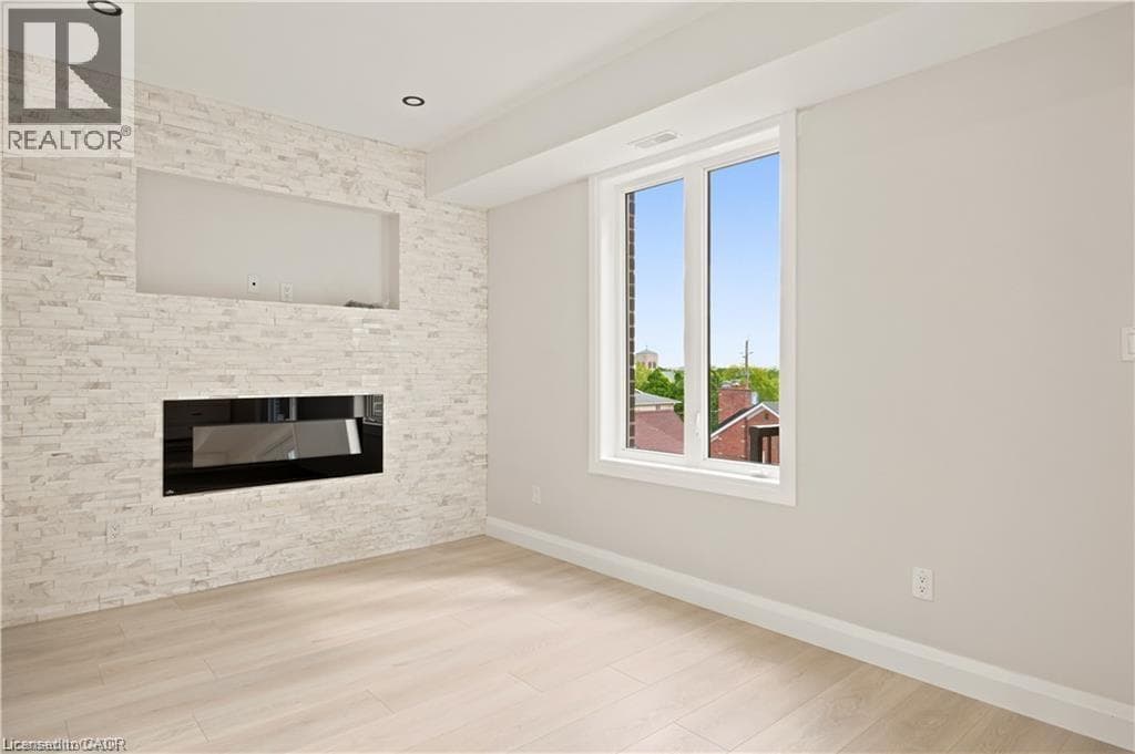 Multi-family for sale at 129 ST GEORGE Street, Cedar Hill, Kitchener, Ontario, photo 9