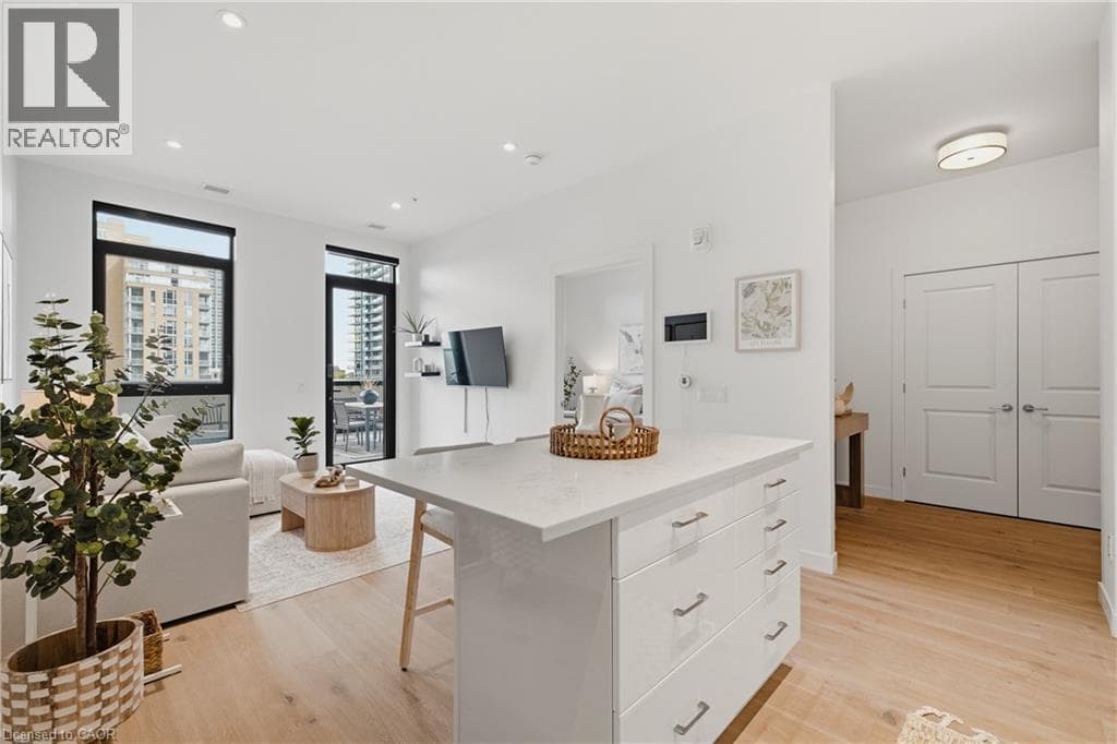 Apartment for sale at 181 KING Street S Unit# 608, Uptown West, Waterloo, Ontario, photo 6