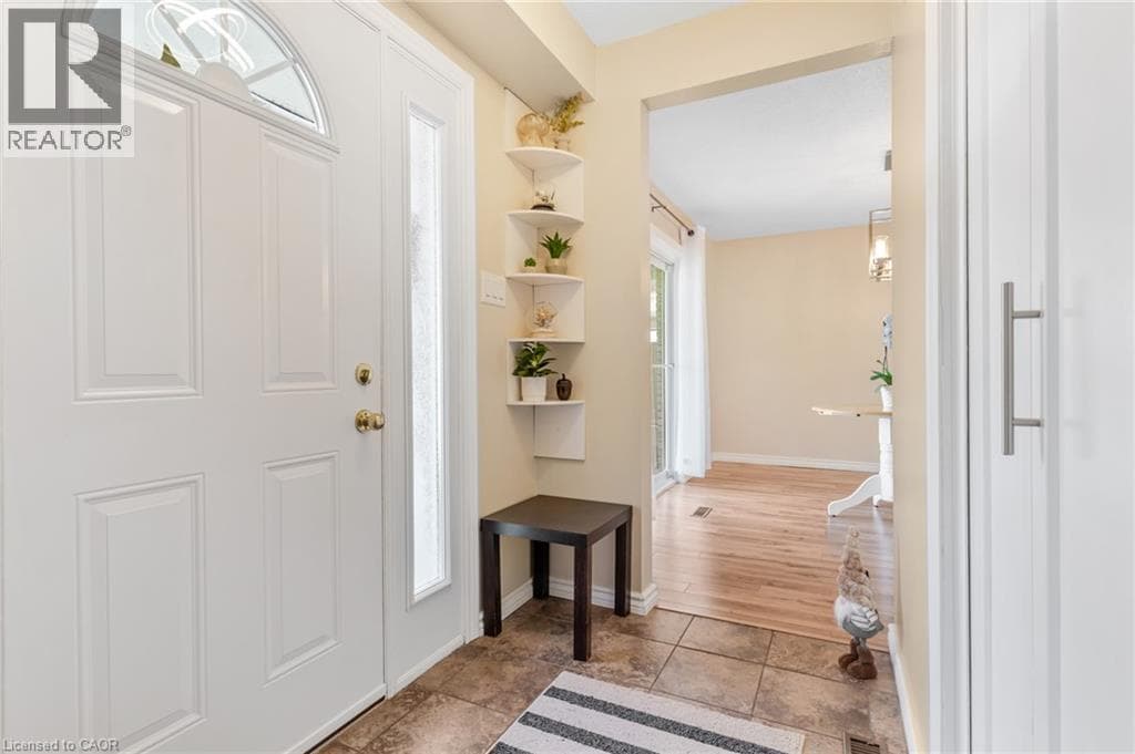 Townhouse for sale at 14 WILLIAMSBURG Road Unit# 51, Laurentian Hills, Kitchener, Ontario, photo 3