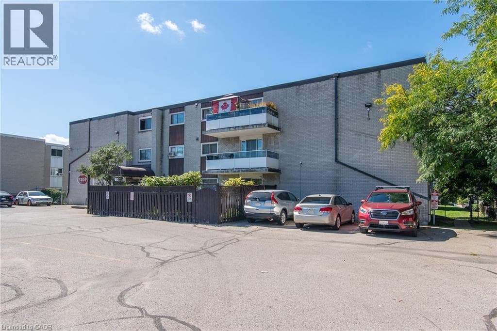 Apartment for sale at 71 VANIER Drive Unit# 310, Vanier, Kitchener, Ontario, photo 4