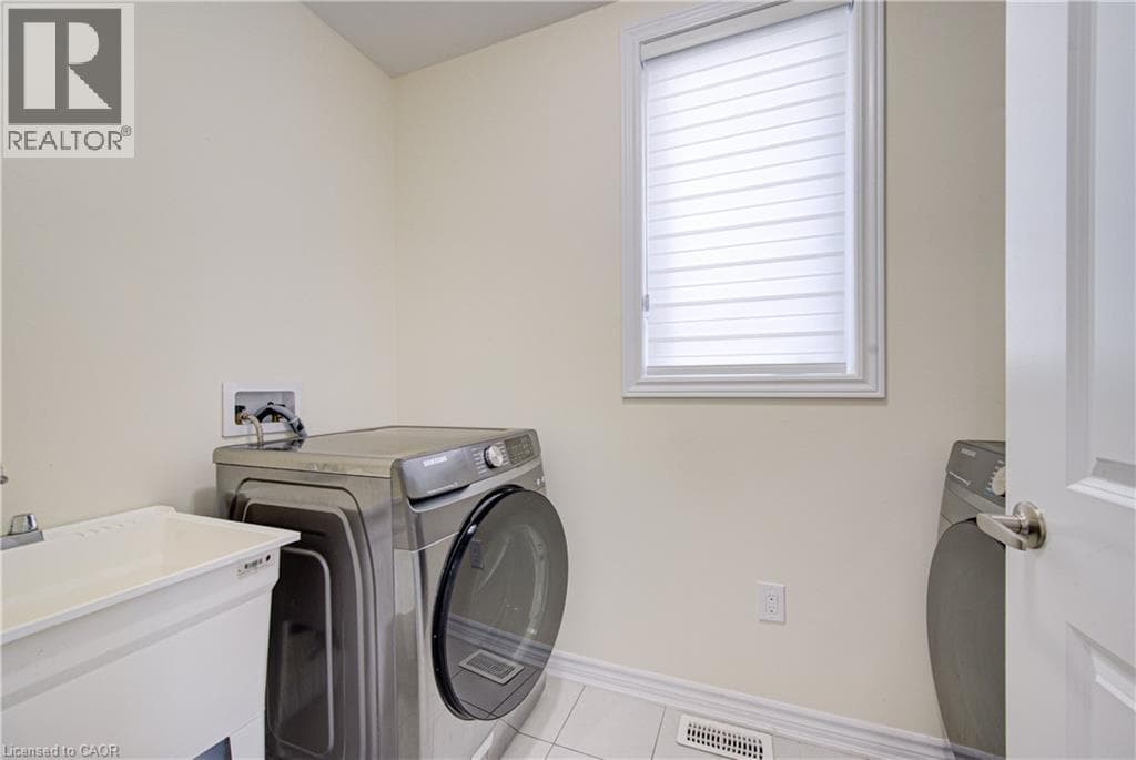 Detached for sale at 407 DOLMAN Street, Breslau, Woolwich, Ontario, photo 10