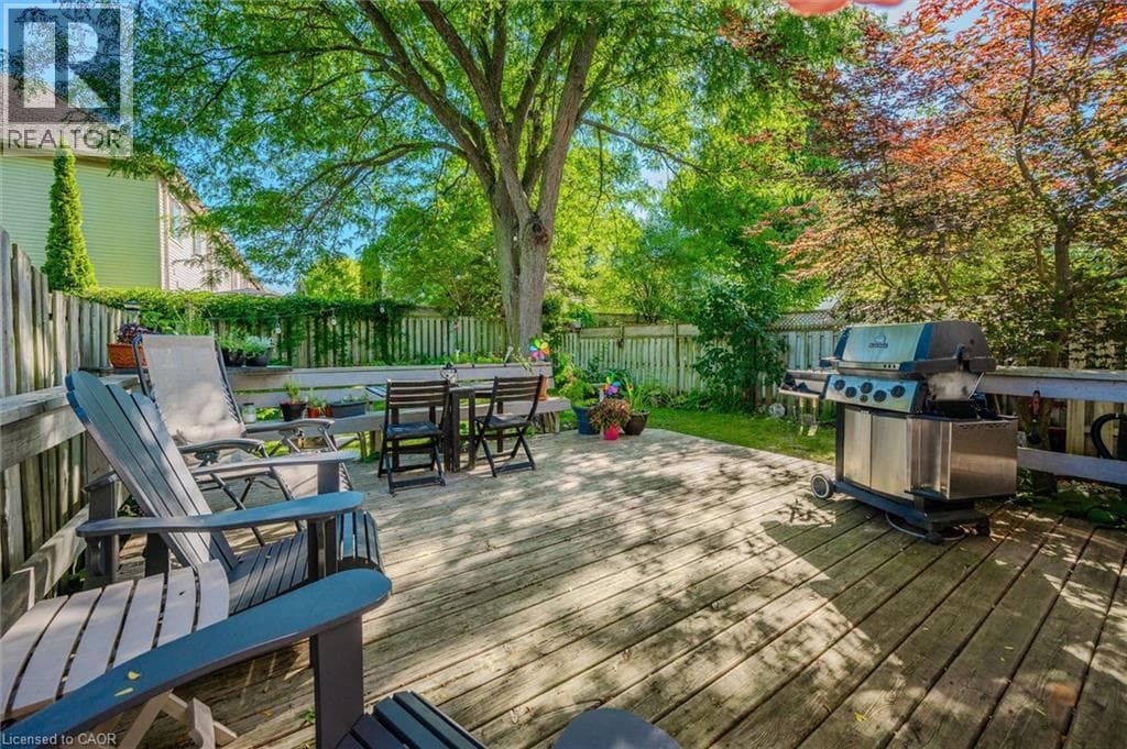 Townhouse for sale at 154 SHADOW WOOD Court, University Downs, Waterloo, Ontario, photo 33