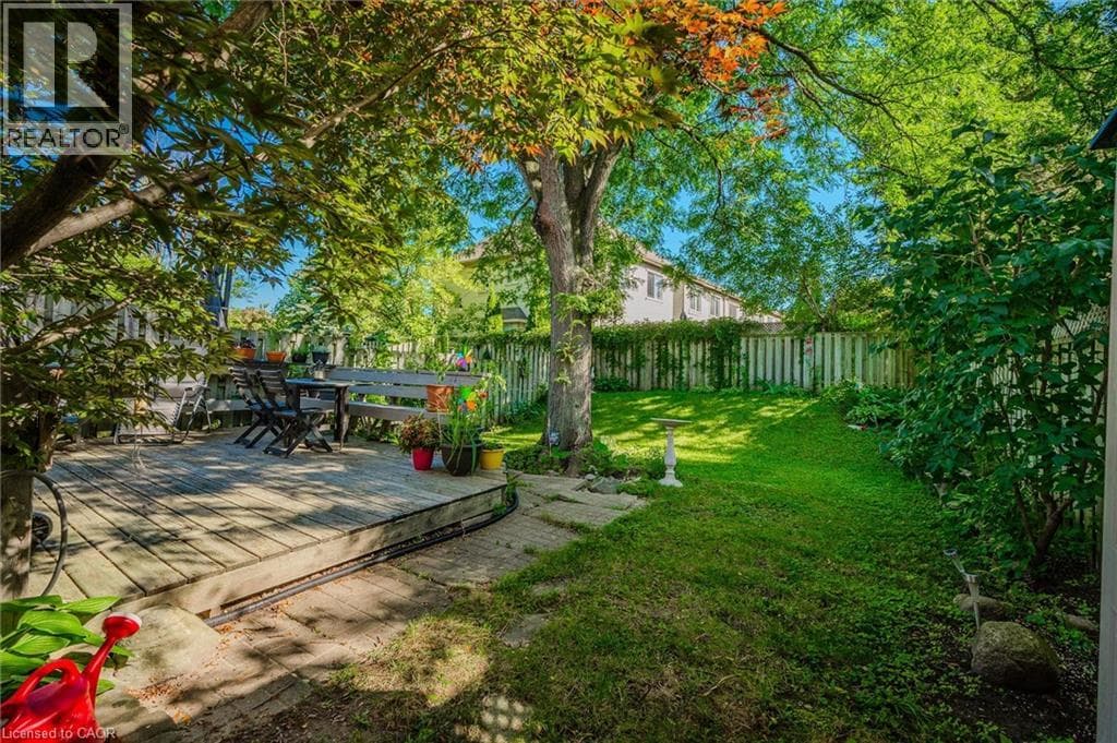 Townhouse for sale at 154 SHADOW WOOD Court, University Downs, Waterloo, Ontario, photo 36