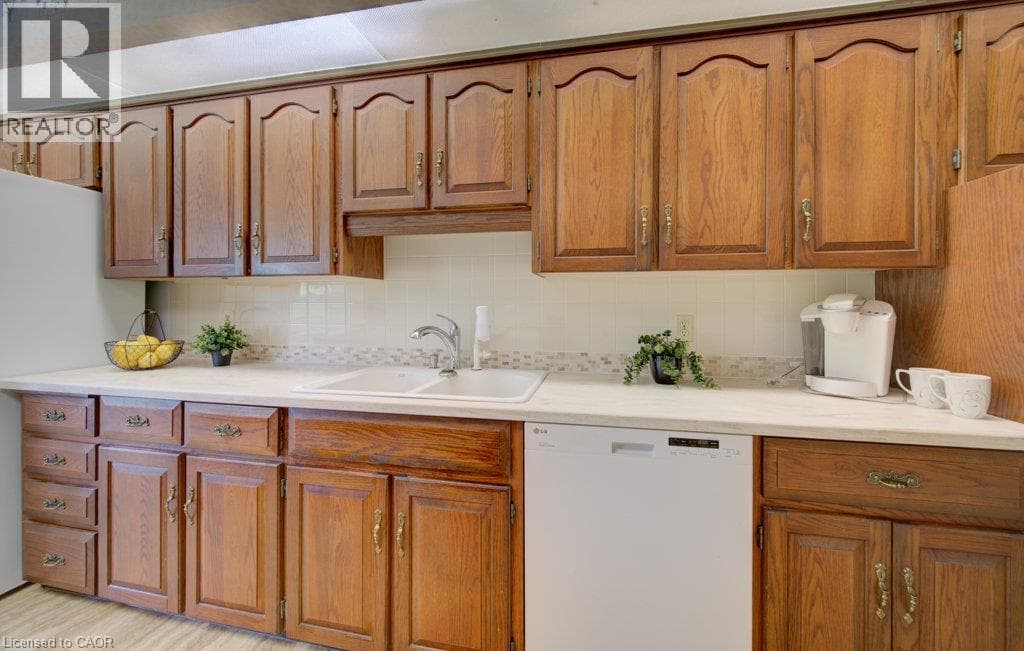 Apartment for sale at 52 BLUE SPRINGS Drive Unit# 32, Lincoln Heights, Waterloo, Ontario, photo 15