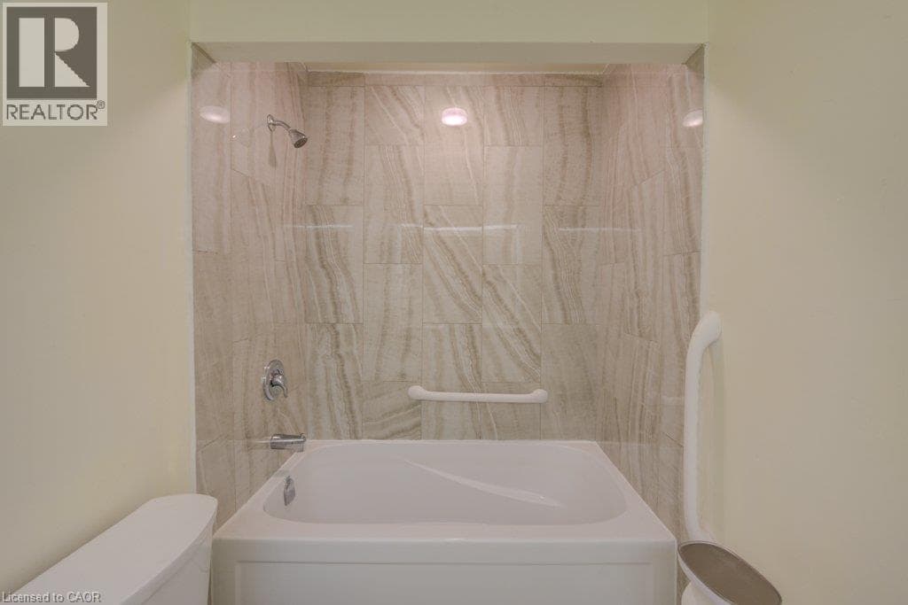 Apartment for sale at 52 BLUE SPRINGS Drive Unit# 32, Lincoln Heights, Waterloo, Ontario, photo 19