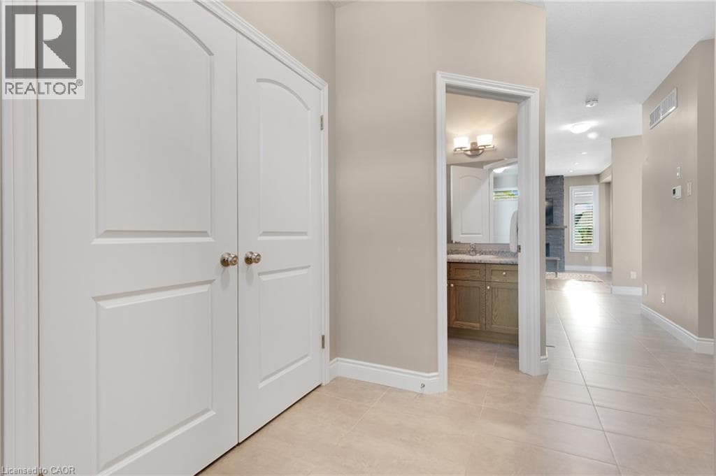 Detached for sale at 213 LADYSLIPPER Drive, Vista Hills, Waterloo, Ontario, photo 5