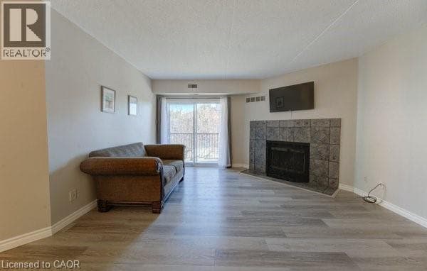 Apartment for sale at 3085 KINGSWAY Drive Unit# 27, Vanier, Kitchener, Ontario, photo 6