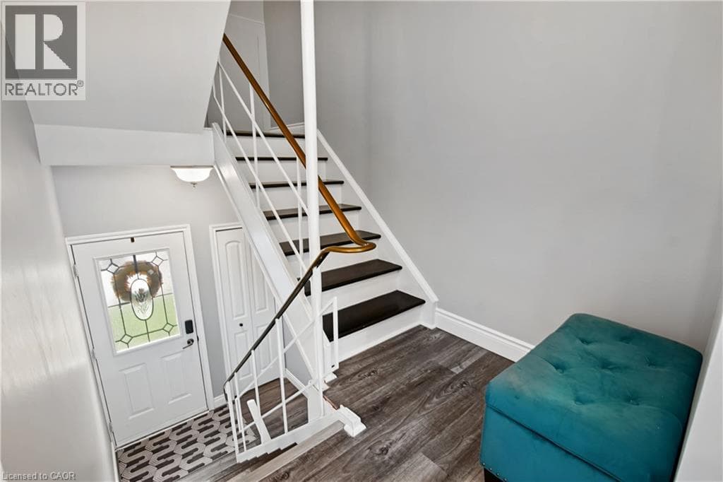 Townhouse for sale at 9 GREENBROOK Drive, Meinzinger Park-Lakeside, Kitchener, Ontario, photo 5