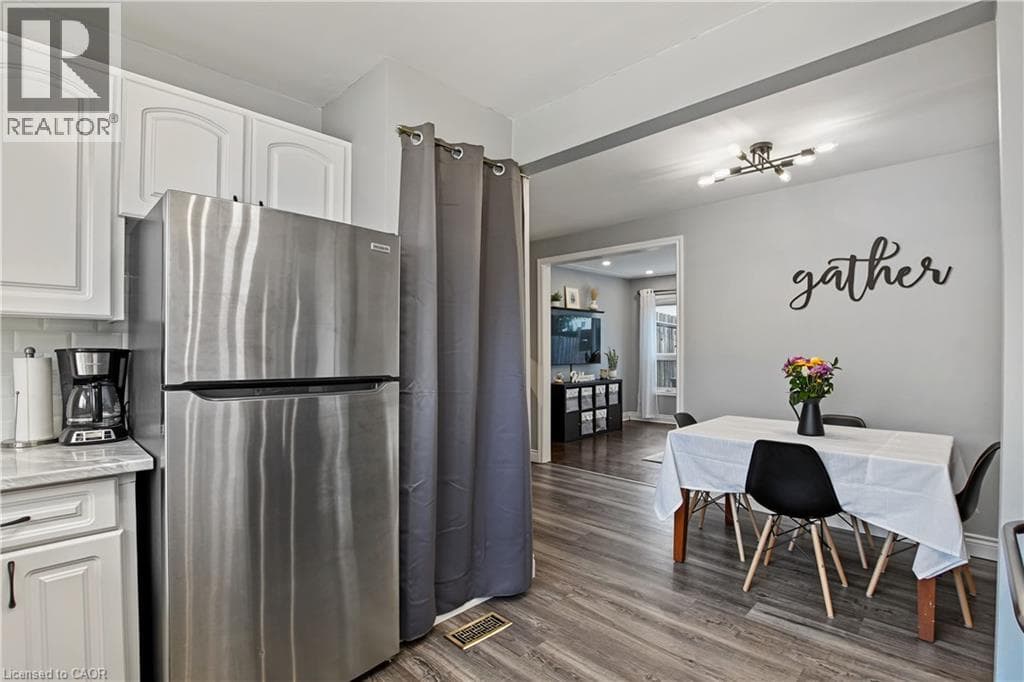 Townhouse for sale at 9 GREENBROOK Drive, Meinzinger Park-Lakeside, Kitchener, Ontario, photo 9