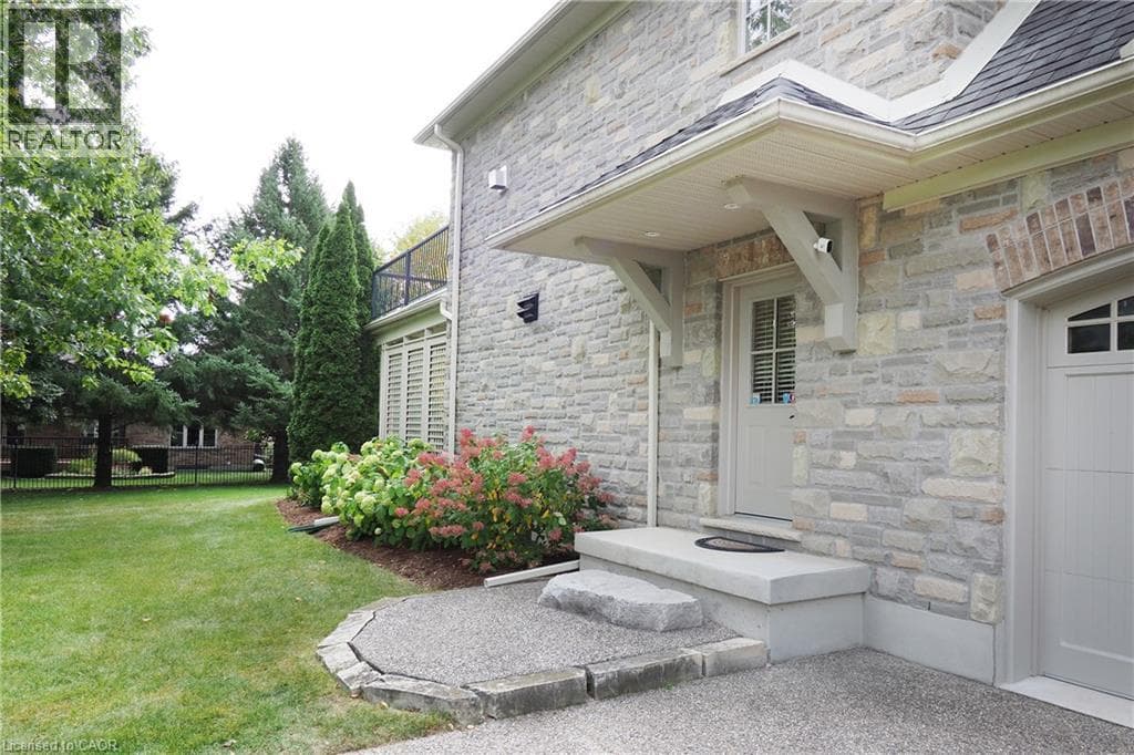 Detached for sale at 585 KIWANIS PARK Drive, Bridgeport North, Kitchener, Ontario, photo 4