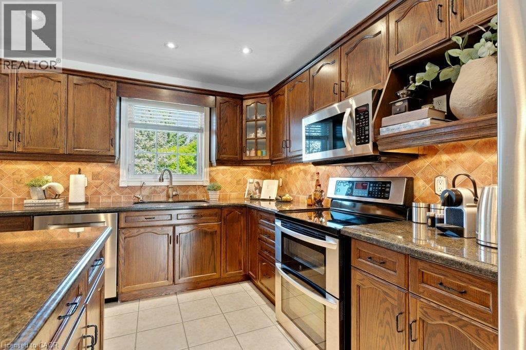 Detached for sale at 216 RED MAPLE Court, Branchton, North Dumfries, Ontario, photo 17