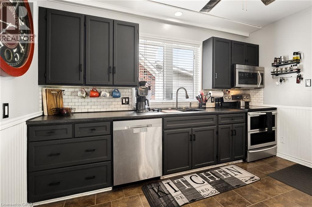 Detached for sale at 69 TALBOT Street, Cherry Hill, Kitchener, Ontario, photo 10