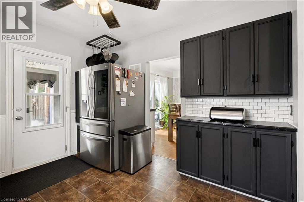 Detached for sale at 69 TALBOT Street, Cherry Hill, Kitchener, Ontario, photo 11