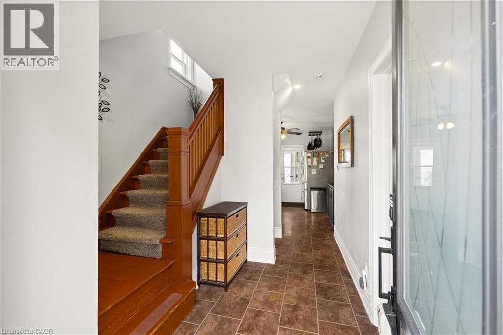 Detached for sale at 69 TALBOT Street, Cherry Hill, Kitchener, Ontario, photo 6