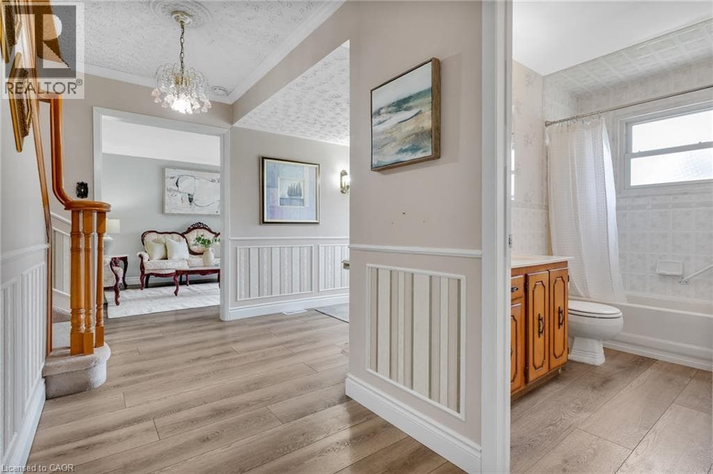 Detached for sale at 8 BLUE SPRUCE Court, Forest Heights, Kitchener, Ontario, photo 11
