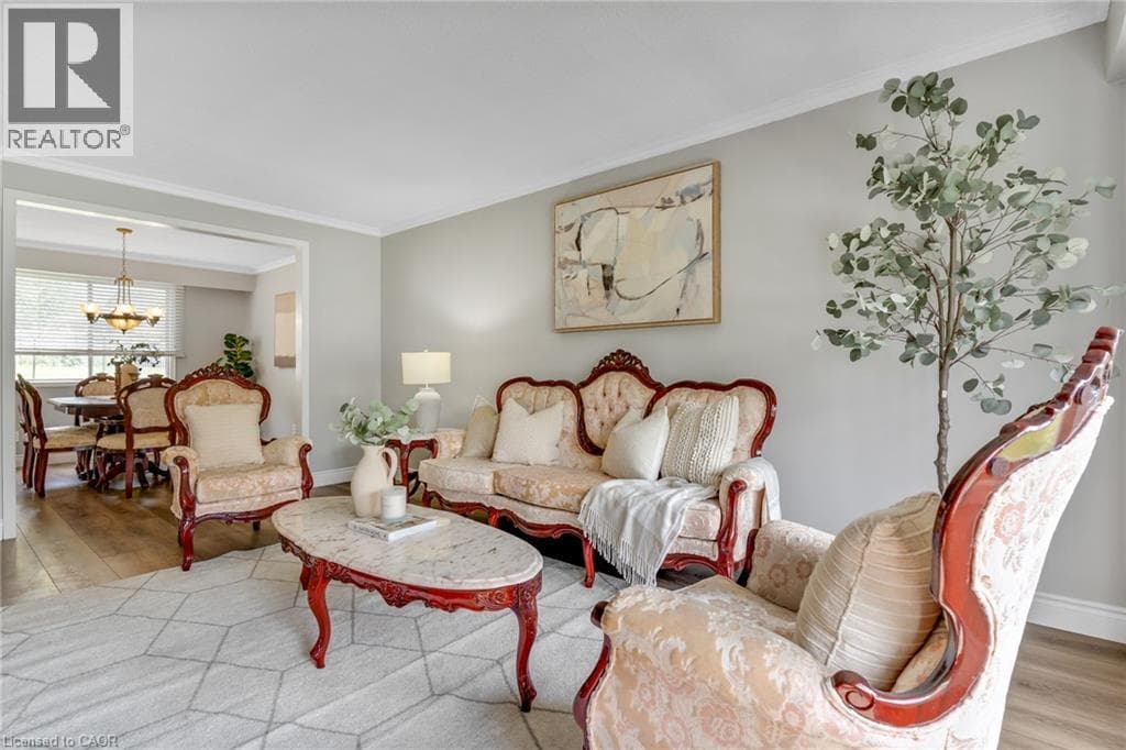 Detached for sale at 8 BLUE SPRUCE Court, Forest Heights, Kitchener, Ontario, photo 15