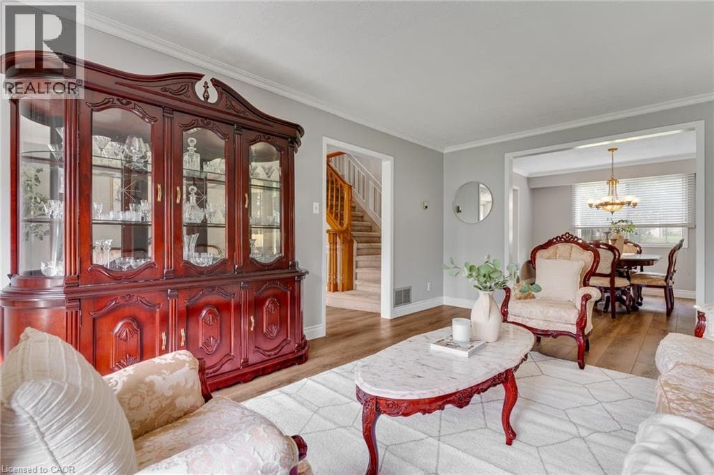 Detached for sale at 8 BLUE SPRUCE Court, Forest Heights, Kitchener, Ontario, photo 16