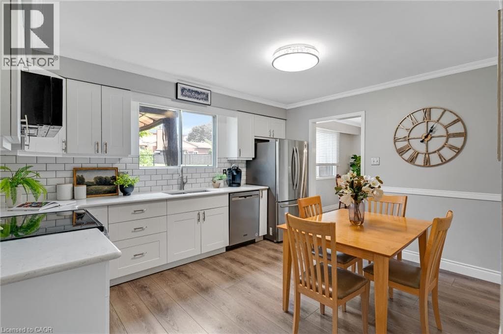 Detached for sale at 8 BLUE SPRUCE Court, Forest Heights, Kitchener, Ontario, photo 21