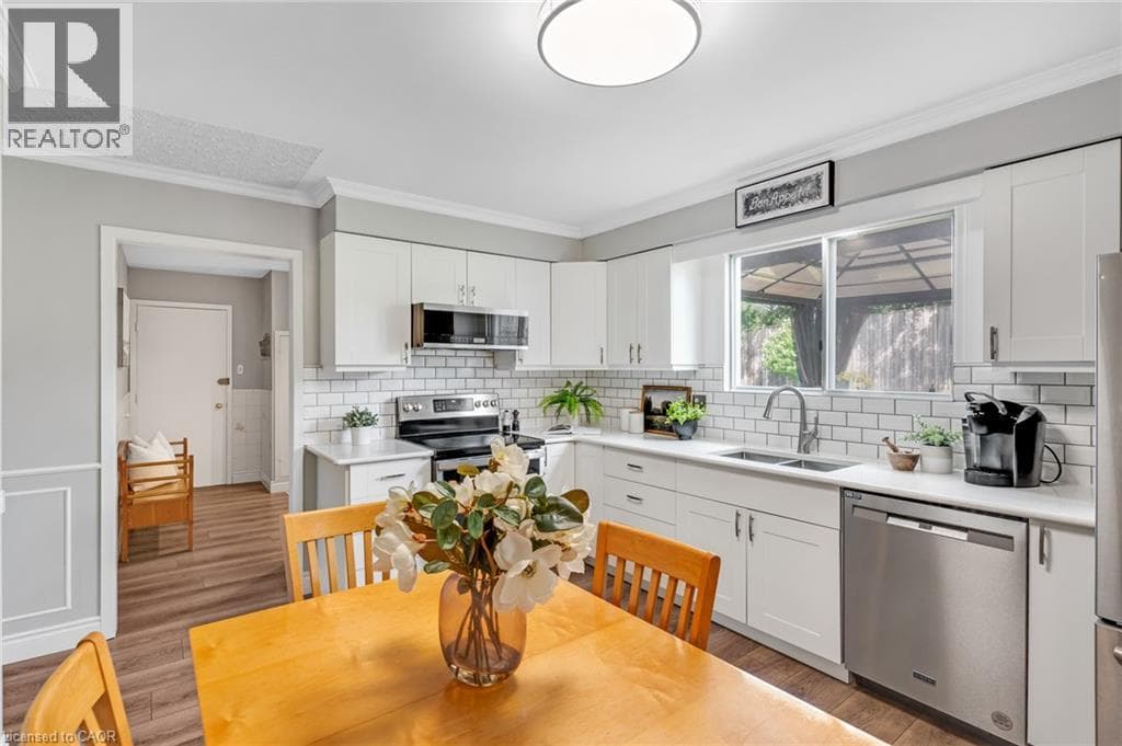 Detached for sale at 8 BLUE SPRUCE Court, Forest Heights, Kitchener, Ontario, photo 22