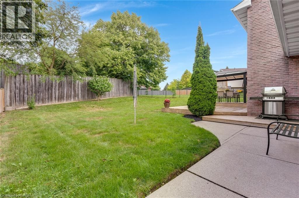 Detached for sale at 8 BLUE SPRUCE Court, Forest Heights, Kitchener, Ontario, photo 46