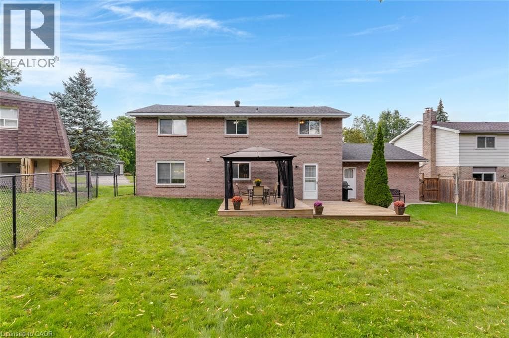 Detached for sale at 8 BLUE SPRUCE Court, Forest Heights, Kitchener, Ontario, photo 48